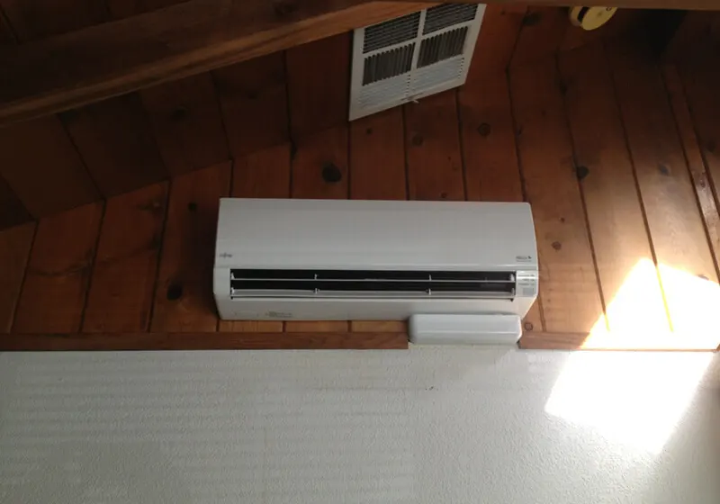Multi-Zone Heat Pump System in Newport Beach Home